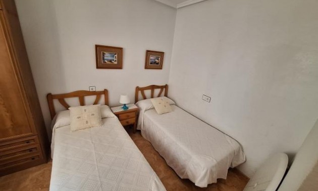 Sale - Bungalow -
Torrevieja - Torretas