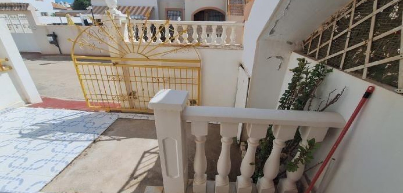 Venta - Bungalow -
Torrevieja - Torretas