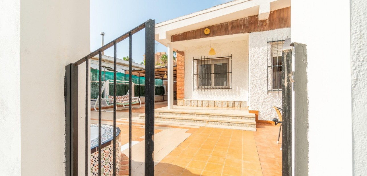 Venta - Villa -
Torrevieja - Aguas nuevas 1