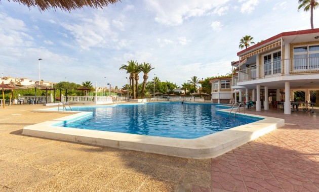 Sale - Villa -
Torrevieja - Aguas nuevas 1