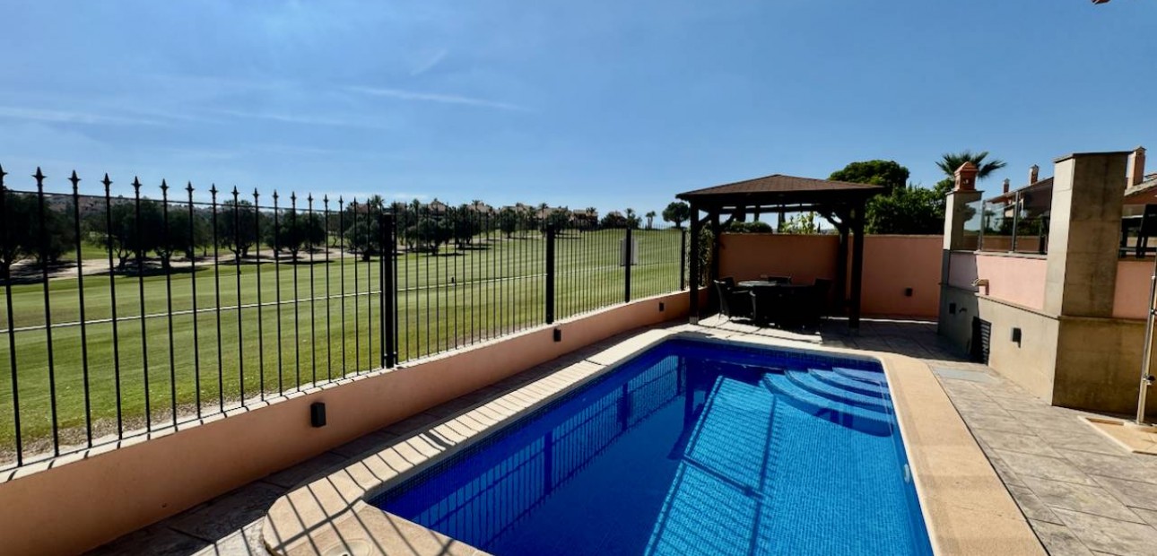 Herverkoop - Villa -
Algorfa - La Finca Golf Resort