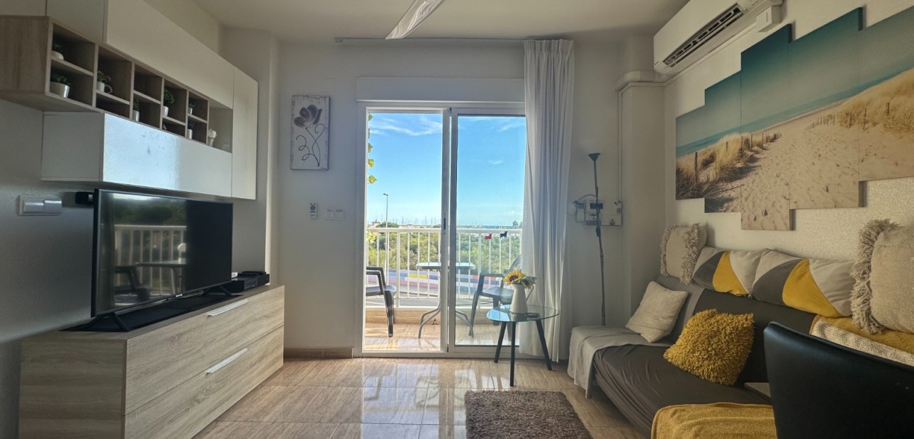 Sale - Apartment / flat -
Torrevieja - Acequion