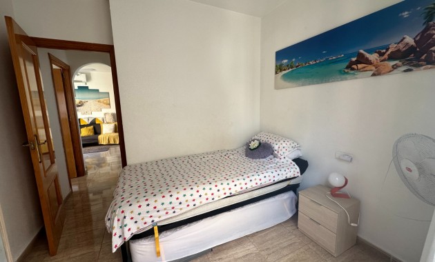 Sale - Apartment / flat -
Torrevieja - Acequion