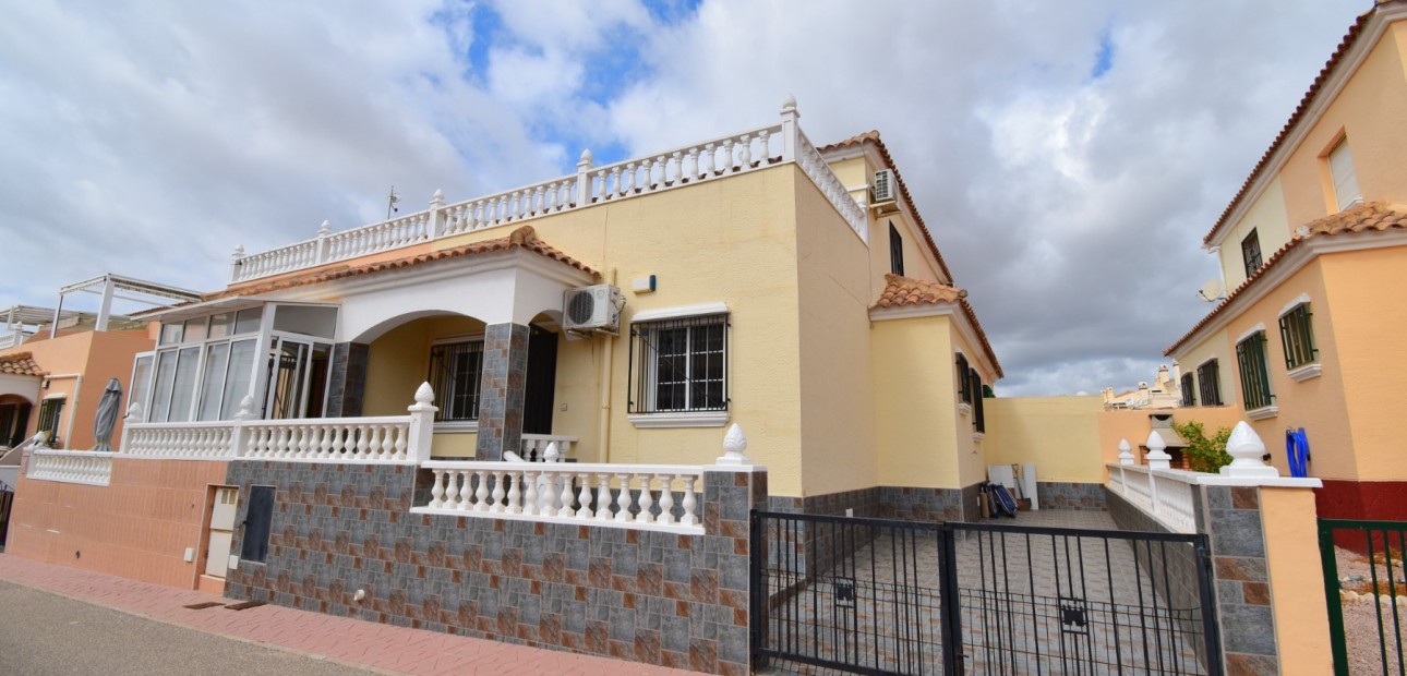 Sale - Quad Villa -
Orihuela Costa - Playa Flamenca