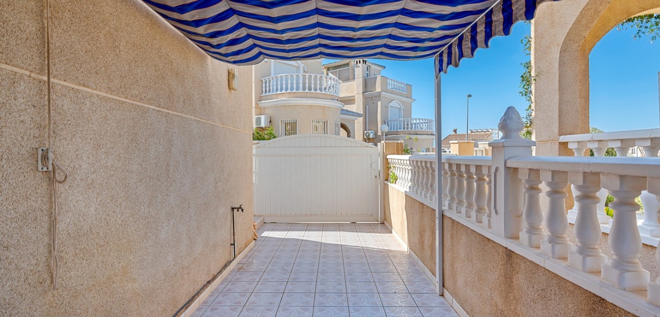 Venta - Villa -
Orihuela - Los Altos