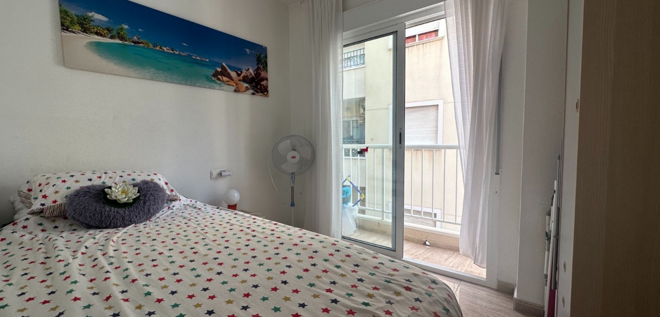 Herverkoop - Appartement / flat -
Torrevieja - Acequion