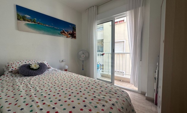 Herverkoop - Appartement / flat -
Torrevieja - Acequion