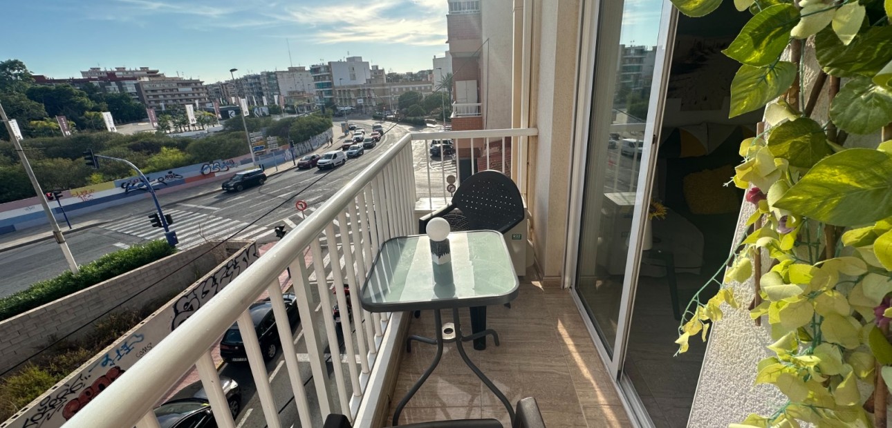 Sale - Apartment / flat -
Torrevieja - Acequion