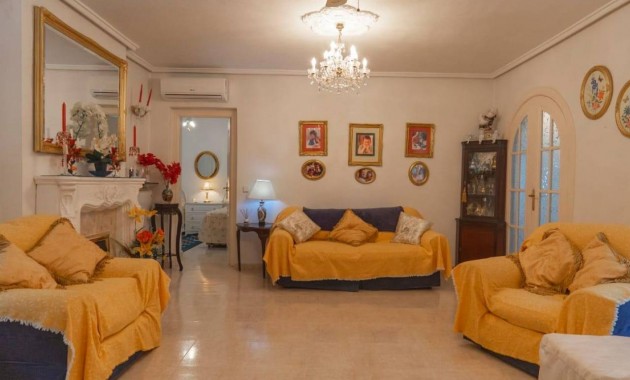 Venta - Villa -
Ciudad Quesada - Dona Pepa