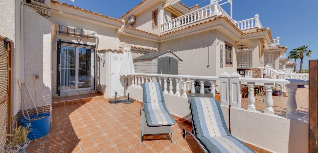 Herverkoop - Villa -
Orihuela Costa - Los Dolses