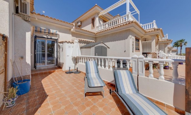 Herverkoop - Villa -
Orihuela Costa - Los Dolses