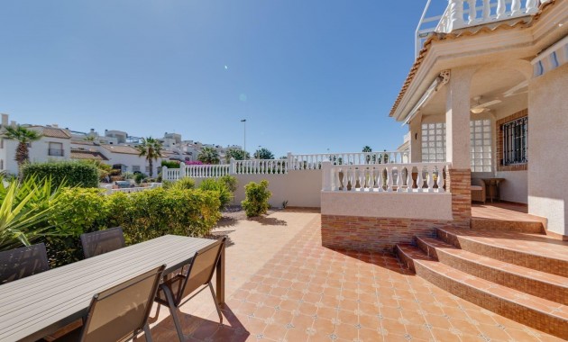 Venta - Villa -
Orihuela Costa - Los Dolses