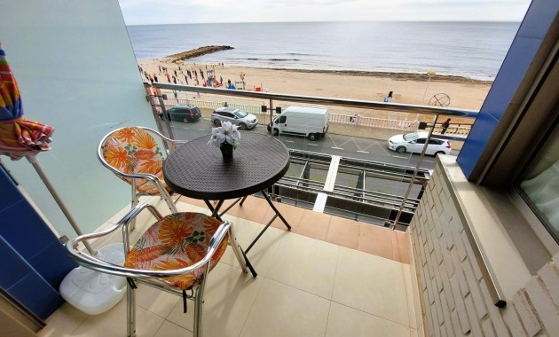 Sale - Apartment / flat -
Torrevieja - Playa del Cura