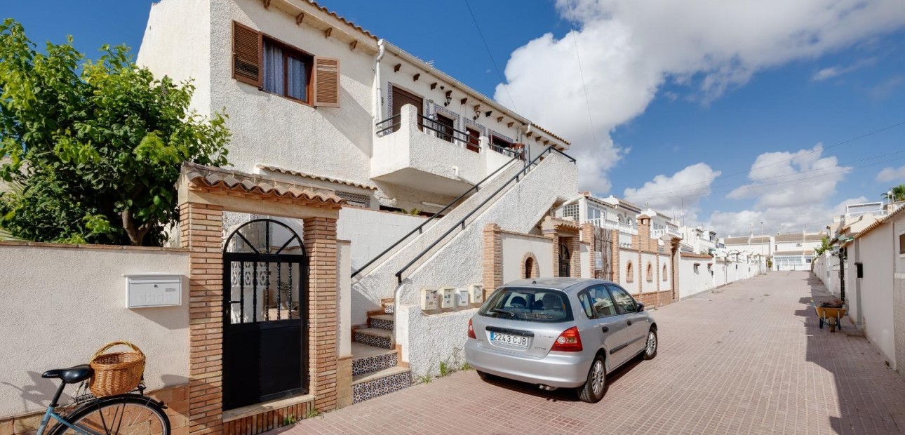 Venta - Bungalow -
Torrevieja - Los Frutales