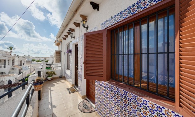 Sale - Bungalow -
Torrevieja - Los Frutales