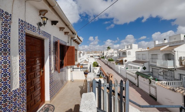 Venta - Bungalow -
Torrevieja - Los Frutales