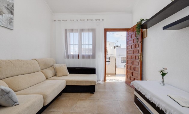 Herverkoop - Bungalow -
Torrevieja - Los Frutales