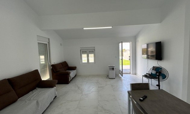 Venta - Villa -
Almoradi - Heredades