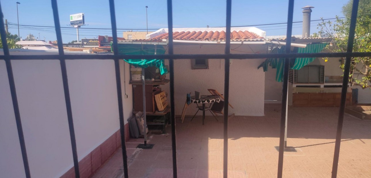 Sale - Flat -
Orihuela Costa - Campoamor