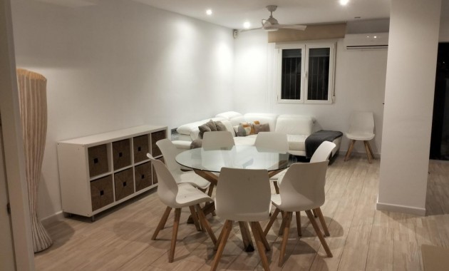 Venta - Terraced house -
Torrevieja - Torretas