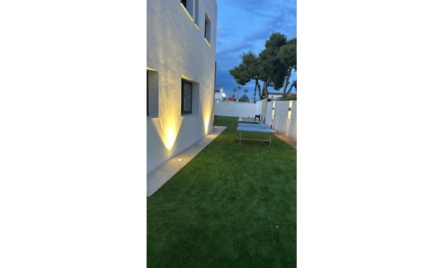 Herverkoop - Terraced house -
Torrevieja - Centro