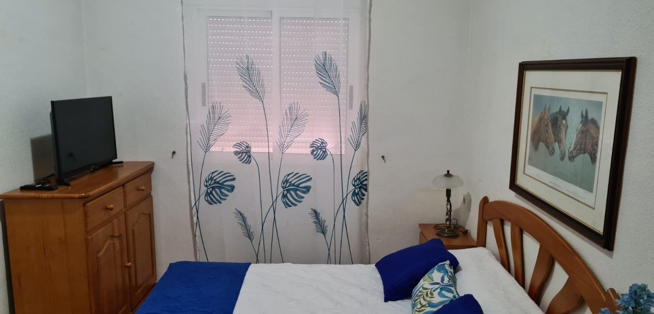 Venta - Apartamento / piso -
Torrevieja - Playa del cura