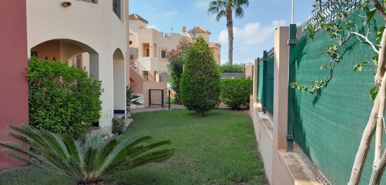 Herverkoop - Bungalow -
Torrevieja - Los altos