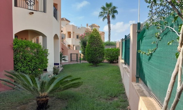 Herverkoop - Bungalow -
Torrevieja - Los altos