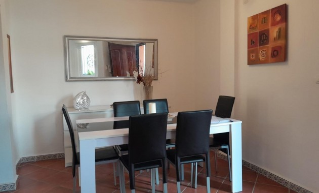 Sale - Bungalow -
Torrevieja - Los altos