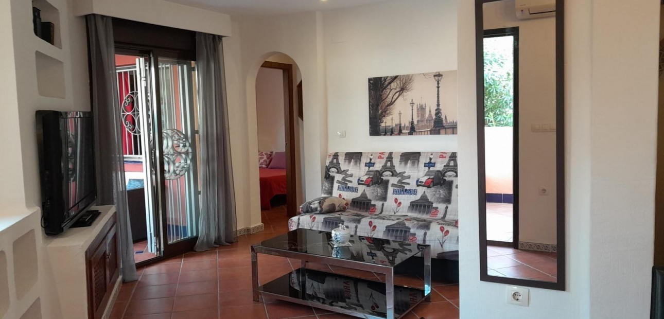 Herverkoop - Bungalow -
Torrevieja - Los altos