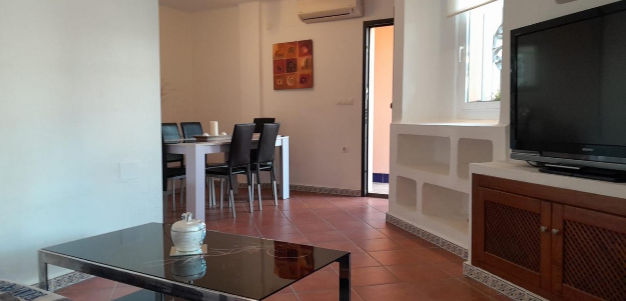 Herverkoop - Bungalow -
Torrevieja - Los altos