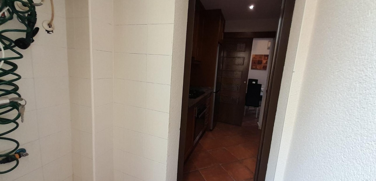 Sale - Bungalow -
Torrevieja - Los altos