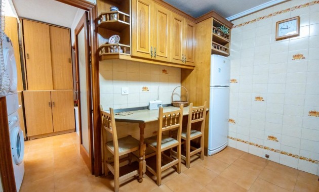 Herverkoop - Appartement / flat -
Torrevieja - Puerto