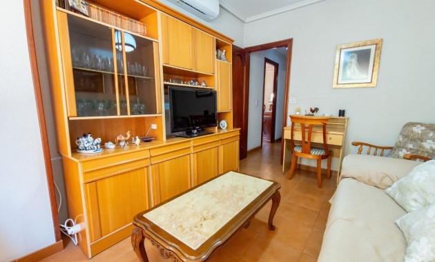 Herverkoop - Appartement / flat -
Torrevieja - Puerto