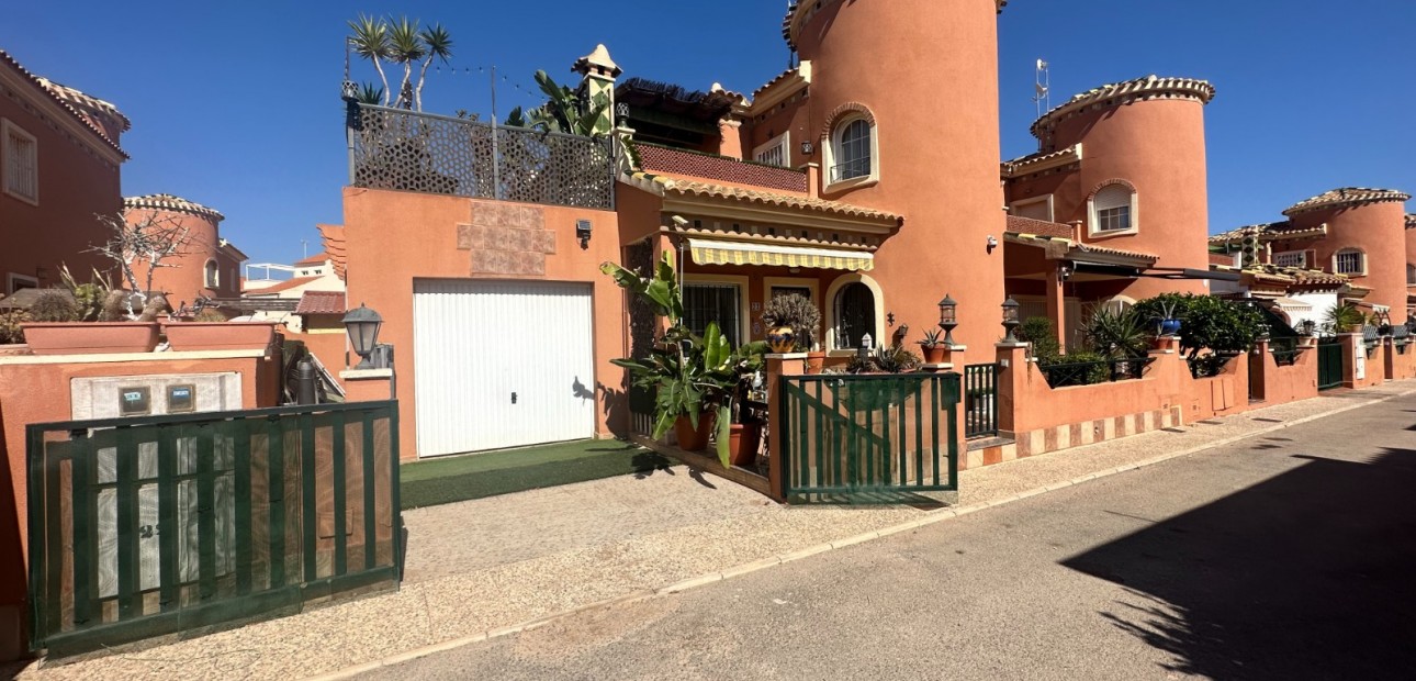 Venta - Villa -
Orihuela - Playa Flamenca