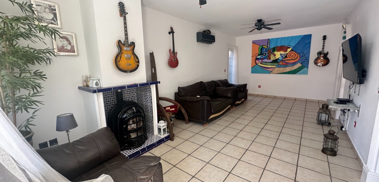 Sale - Villa -
Orihuela - Playa Flamenca