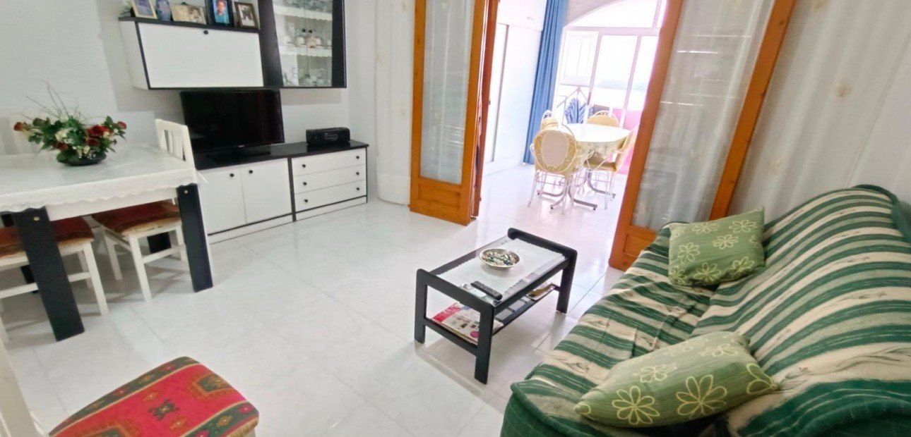 Herverkoop - Appartement / flat -
Torrevieja - Playa del cura