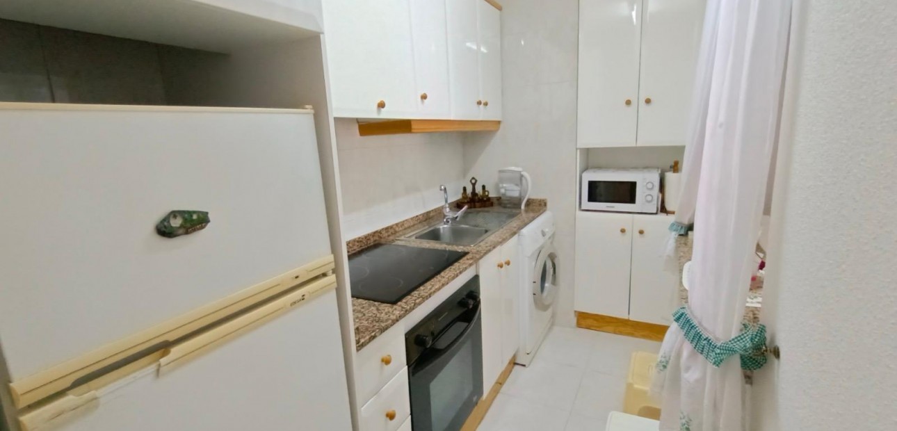 Sale - Apartment / flat -
Torrevieja - Playa del cura