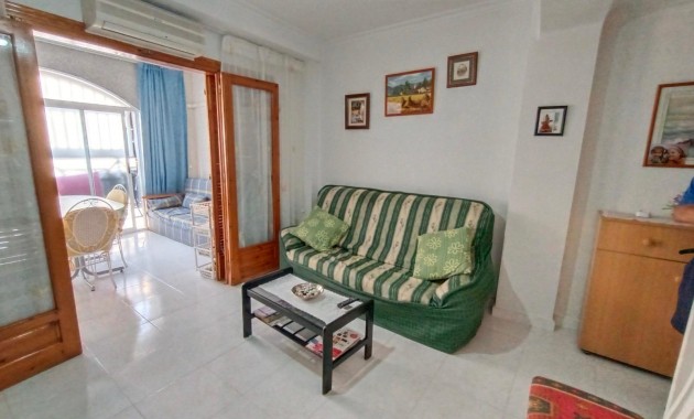 Sale - Apartment / flat -
Torrevieja - Playa del cura