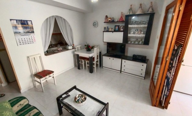 Herverkoop - Appartement / flat -
Torrevieja - Playa del cura