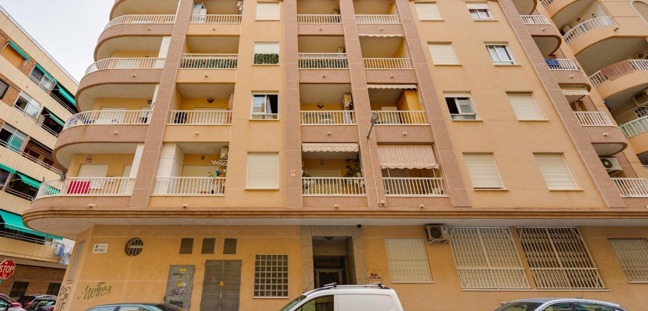 Sale - Apartment / flat -
Torrevieja - Acequion