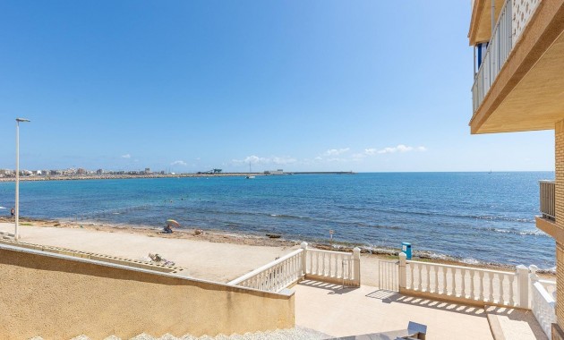 Sale - Apartment / flat -
Torrevieja - Playa de los Naufragos