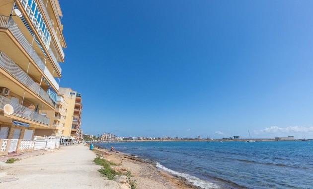 Sale - Apartment / flat -
Torrevieja - Playa de los Naufragos