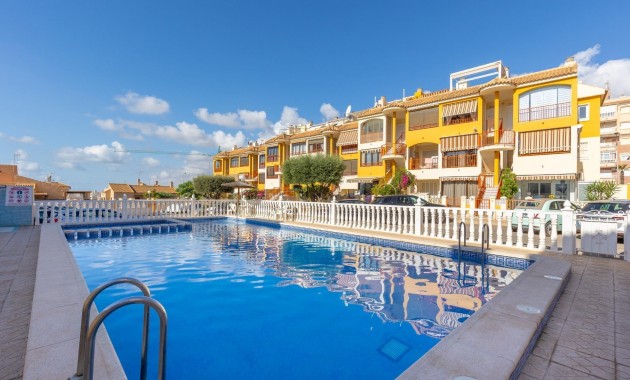 Sale - Apartment / flat -
Torrevieja - Torreblanca