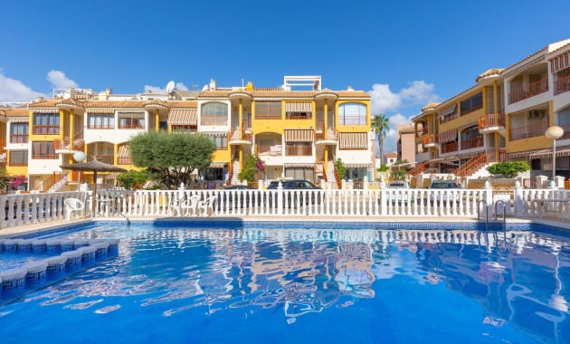 Sale - Apartment / flat -
Torrevieja - Torreblanca