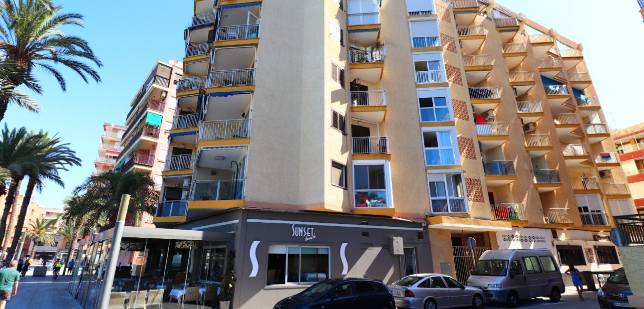 Herverkoop - Appartement / flat -
Torrevieja - Playa Del Cura