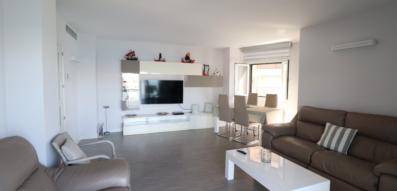 Venta - Apartamento / piso -
Torrevieja - Playa Del Cura