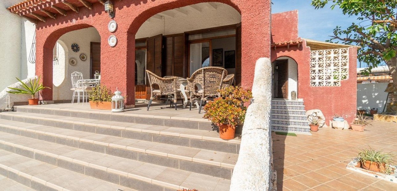 Venta - Villa -
Orihuela Costa - Punta Prima