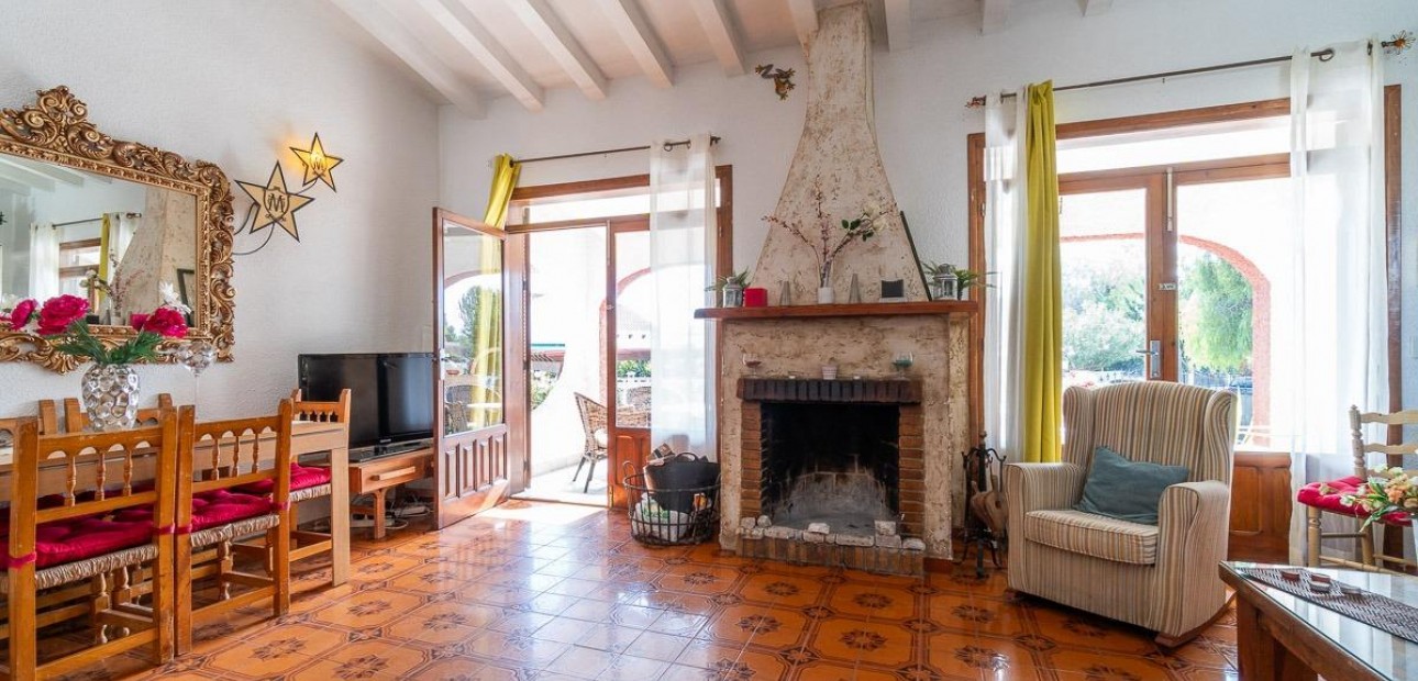 Sale - Villa -
Orihuela Costa - Punta Prima