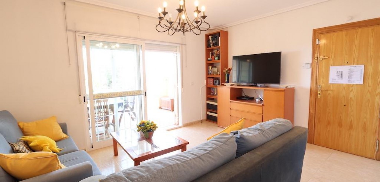 Sale - Apartment / flat -
Orihuela Costa - Campoamor